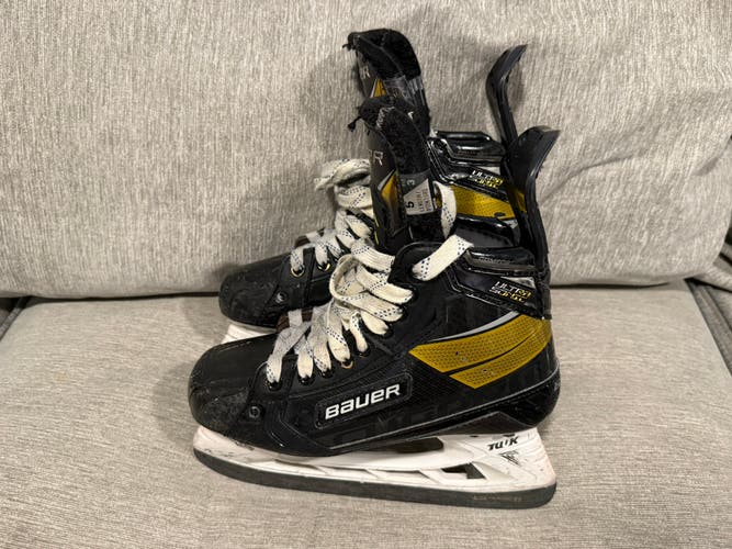 Bauer Supreme UltraSonic Size 5 Fit 3 (Wide) Hockey Skates