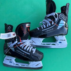 Junior True HZRDUS 7X Hockey Skates (Regular) Size 3.5 (Used)