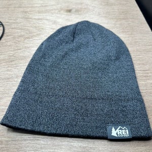 REI Black Winter Beanie Hat Outdoor Hiking Mountain Trail Cap Warm WOOL BLEND