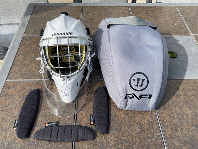 Warrior R/F1 Senior S/M Goalie Mask