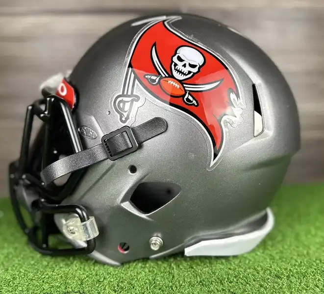TAMPA BAY BUCCANEERS NFL Riddell SPEED Full Size Custom Football Helmet Adult | SidelineSwap | Buy and Sell on SidelineSwap TAMPA BAY BUCCANEERS NFL Riddell SPEED Full Size Custom Football Helmet Adult | SidelineSwap | Buy and Sell on SidelineSwap