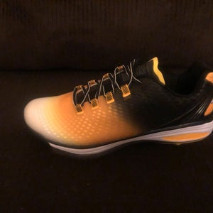 Yellow New Men's Low Top Metal