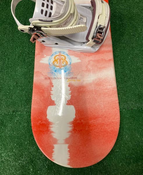 Used Women's Burton Sterling (144 cm) Snowboard All Mountain With