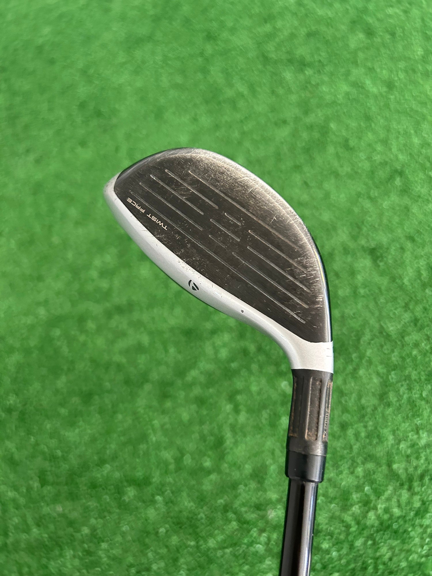 LH Taylormade M6 18 Degree 5 Wood w Headcover / Regular  display picture 1