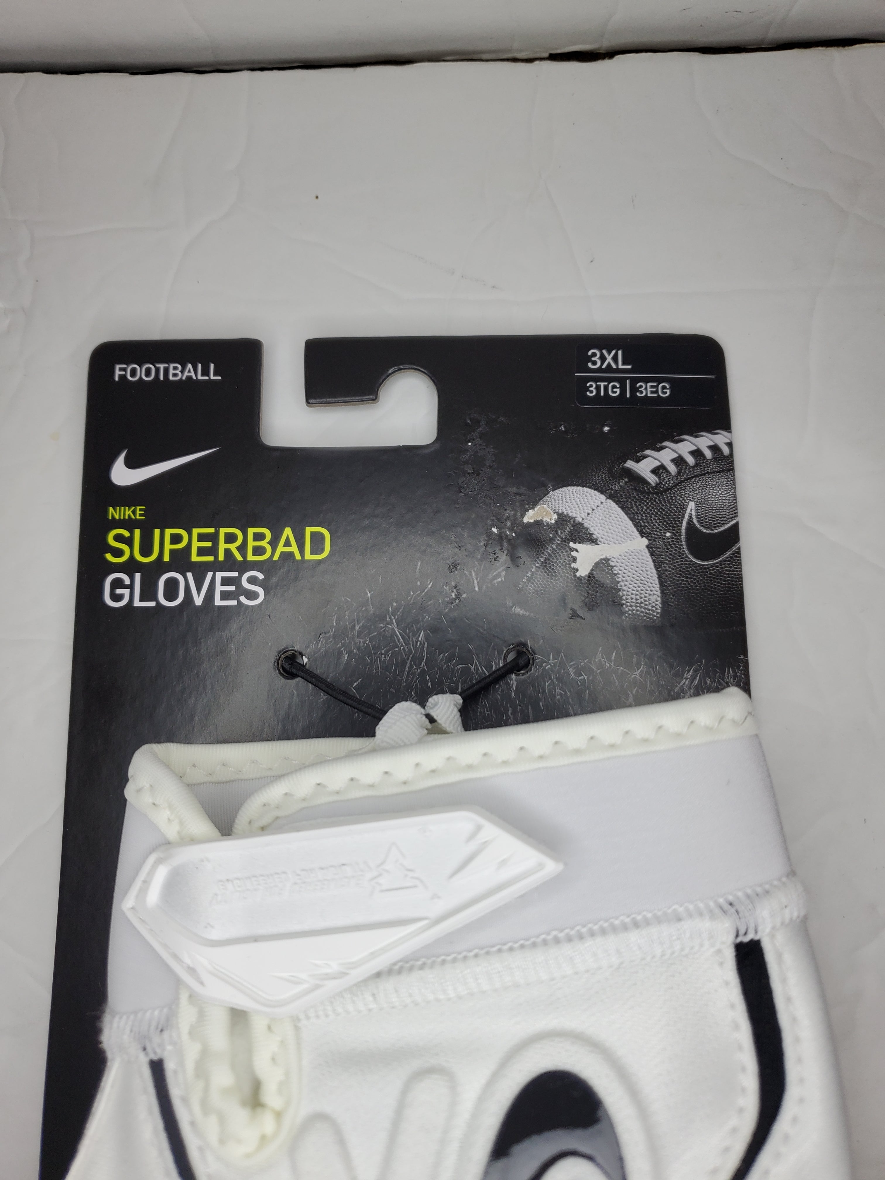 Nike Vapor Knit 4.0 Football Gloves NCAA Wake Forest Demon Deacons  display picture 1