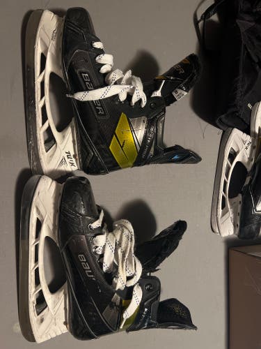 Used Bauer 8 Supreme Ignite Pro+ Hockey Skates