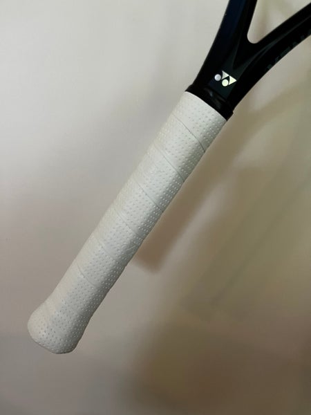 Yonex Ezone 98L Grip Size 4 0/8”