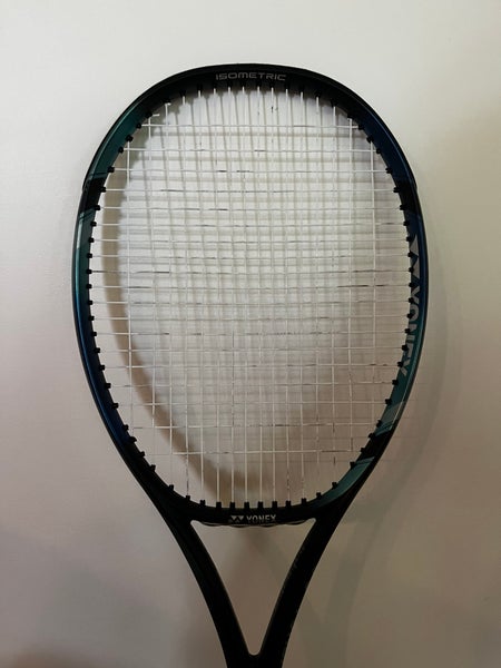 Yonex Ezone 98L Grip Size 4 0/8”