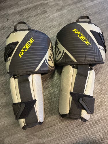 Used Warrior RX3E Knee Guard Senior