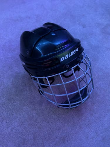 Used Medium Bauer  4500 Helmet