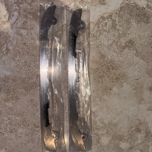 New in Packaging CCM SB Stainless Steel Runners / Blades 271Q
