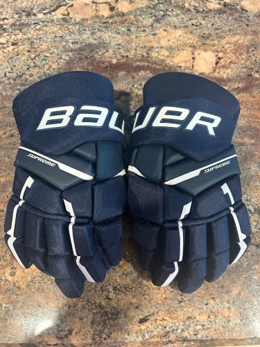 Used  Bauer 14"  Supreme M3 Gloves