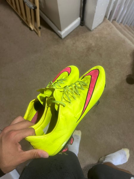 Used Size 10 Nike Mercurial Vapor 10 Soccer Cleats
