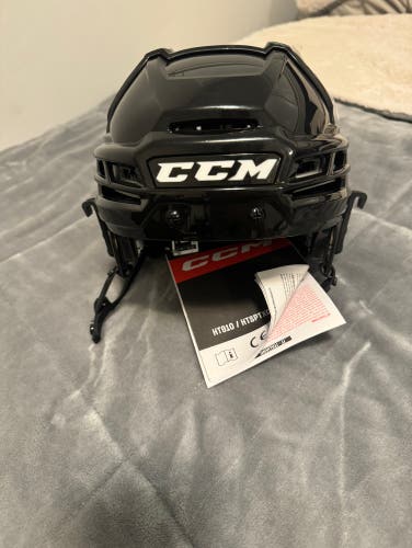 Ccm tacks 910 medium black