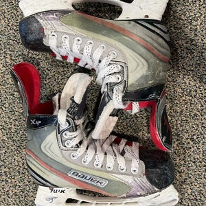 Bauer X4.0 Hockey Skates | Junior 3.5 | Regular