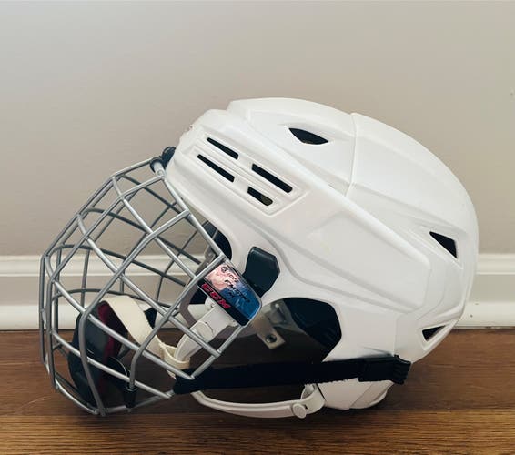 NCAA Pro Stock Bauer Re-Akt 200 Helmet With FM580 Cage