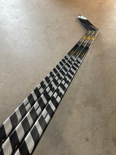 3 PACK NHL P28 80 Flex New Senior Warrior Left Hand Pro Stock Alpha LX Pro Hockey Stick