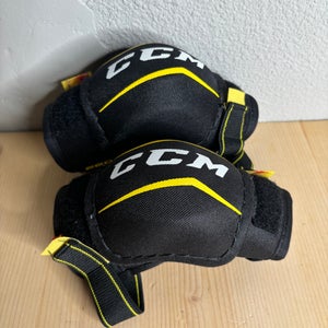 Used Youth Large CCM Tacks Elbow Pads