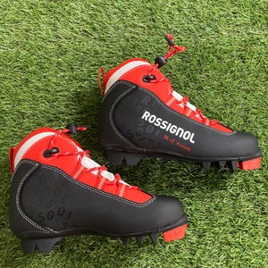 New Rossignol X1 Jr. Size 3 (34) Cross Country Ski Boots