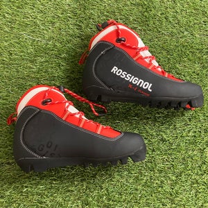 New Rossignol X1 Jr. Size 6 (38) Cross Country Ski Boots