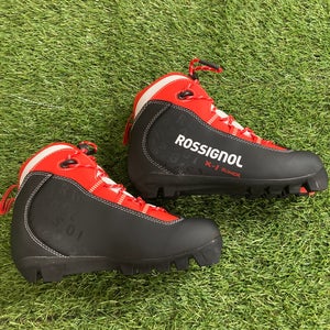 New Rossignol X1 Jr. Size 4.5 (36) Cross Country Ski Boots