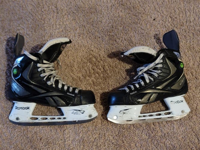 Used Senior Reebok 12K Hockey Skates Regular Width 8