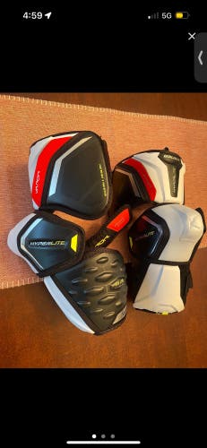 Used Large Bauer Vapor Hyperlite Elbow Pads
