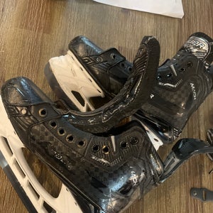 Used 2023 Bauer  6.5 Supreme Mach Hockey Skates