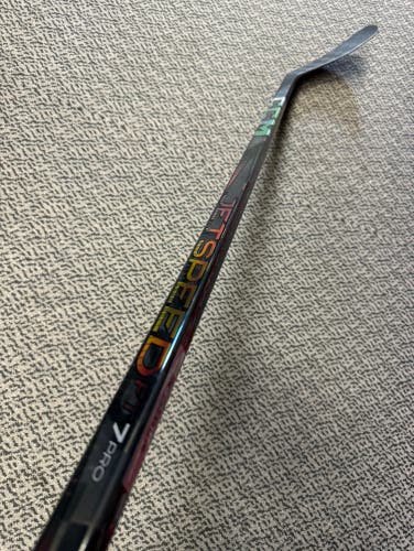 CCM Chrome Jetspeed FT7 Pro 80 flex P29 curve right hand stick