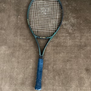 YONEX VCORE Pro 100