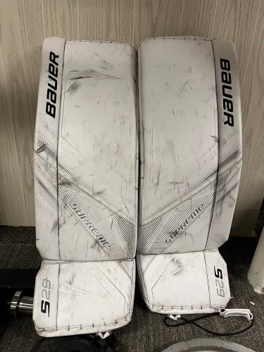 34 Inch Bauer Supreme S29 Goalie Leg Pads