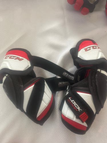 Used Junior CCM  FT4 Pro Elbow Pads