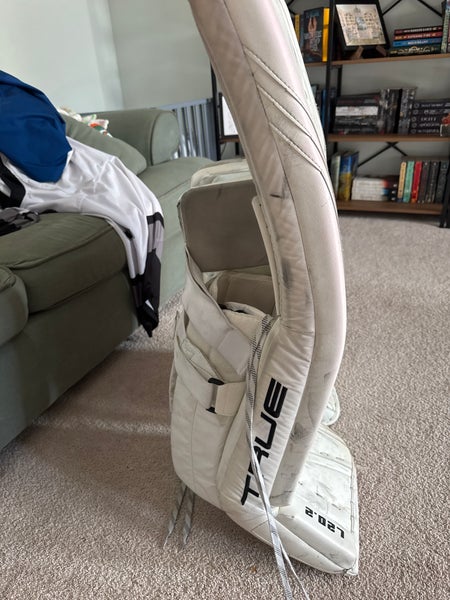 True L20.2 Leg Pads