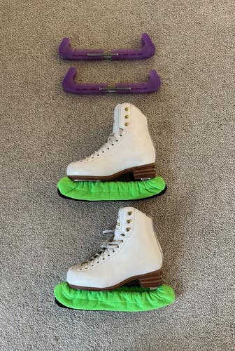 Jackson Freestyle Figure Skates B Junior 1.5