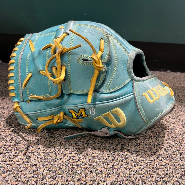 Michigan Wilson A2000 Baseball Glove 12"