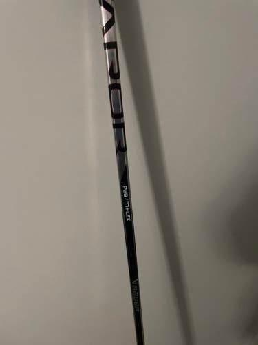 Used Bauer Right Handed P88 Vapor Hyperlite 2 Hockey Stick