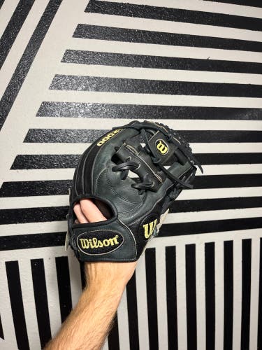Wilson a2000 1787 11.75 baseball glove