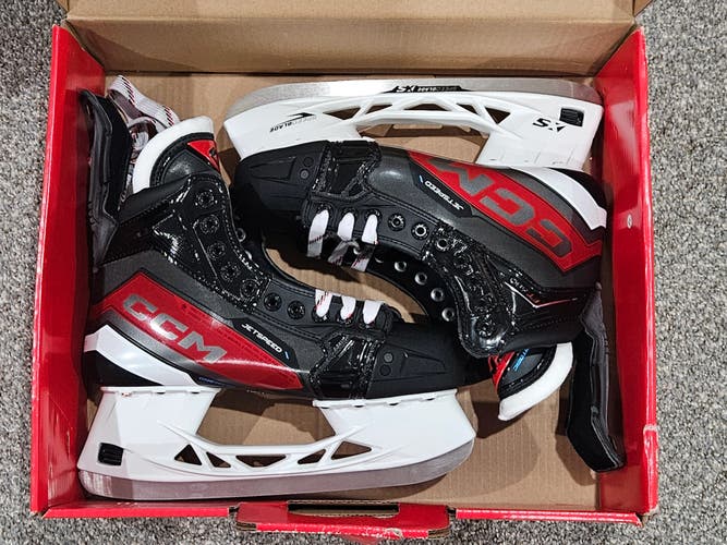 New Senior CCM Jetspeed FT680 Hockey Skates Regular Width 8