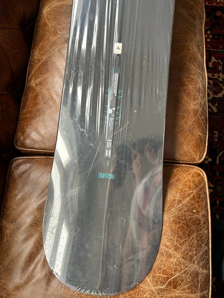 New Burton Barracuda Snowboard Without Bindings Directional