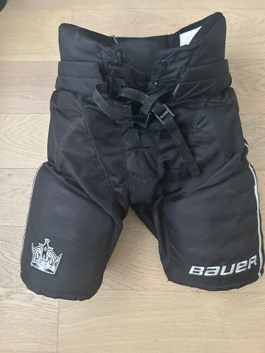 LA Kings Used Senior Bauer Vapor Pro Hockey Pants