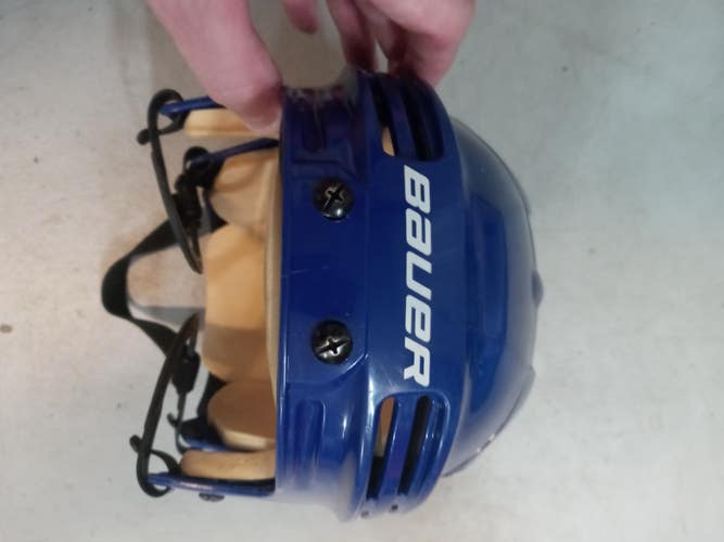 Medium Bauer 4500 Helmet