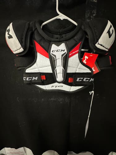 Ccm junior small ft 475pads adjustable shoulders