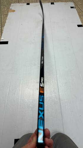 Used Senior Bauer Right Handed P92 Nexus E5 Pro Hockey Stick