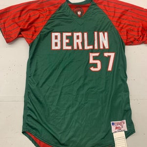Berlin Wisconsin Reversible Baseball Shirt Men's Large Red Green #57 First Base