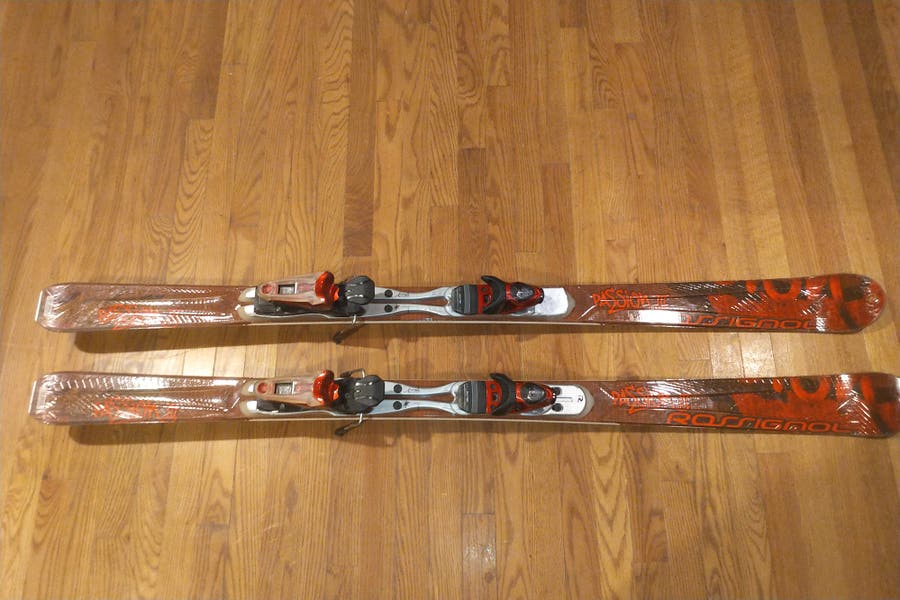 Used Women's 154 cm Rossignol Passion III Skis With Bindings Max