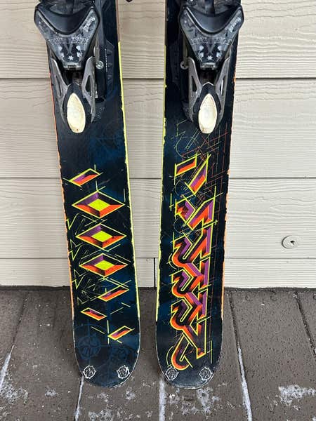 Marker Squire Schizo 11.0 Ski Bindings 2012 | GetBoards.com