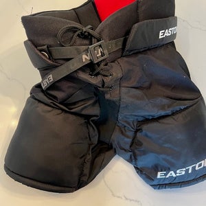 Used Youth XL Easton Synergy HSX Hockey Pants