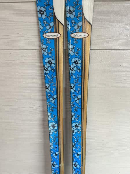 K2 She's Piste Women's Telemark Skis 167 cm. | SidelineSwap | Buy