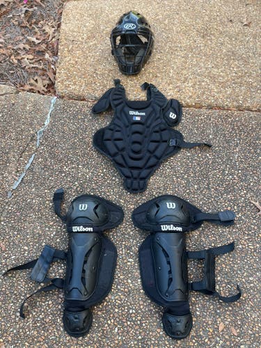 Used Wilson Catcher's Set
