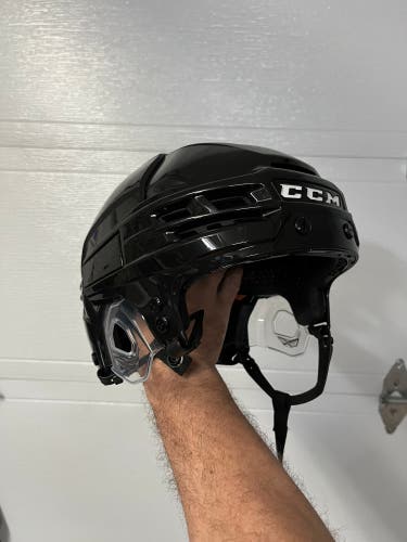 New Medium CCM Pro Stock Super Tacks X Helmet